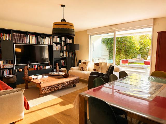 Vente Appartement 3 pièces 77.49 m2 Marseille 8ème