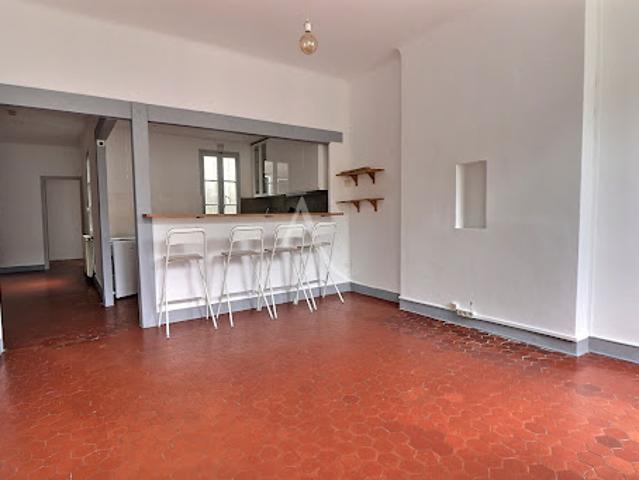 Vente Appartement 3 pièces 77.56 m2 Marseille 1er