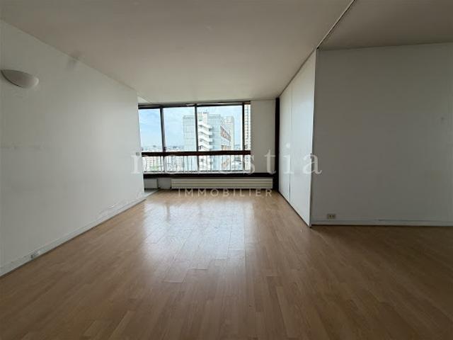 Vente Appartement 3 pièces 77.39 m2 Paris 15ème