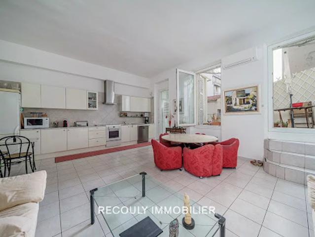 Vente Appartement 3 pièces 77 m2 Marseille 6ème