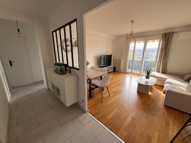 Vente Appartement 3 pièces 77 m2 Saint Priest