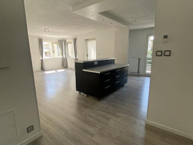 Vente Appartement 3 pièces 74.31 m2 Lyon 8ème