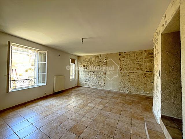 Vente Appartement 3 pièces 74.35 m2 Arles