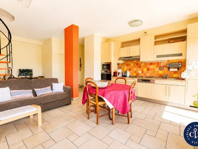 Vente Appartement 3 pièces 74 m2 Nice