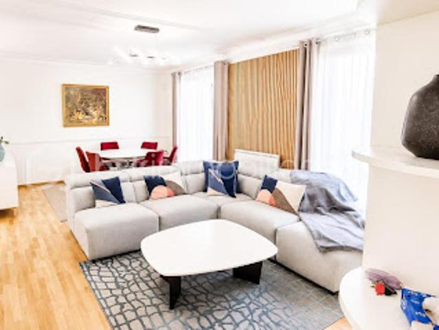 Vente Appartement 3 pièces 75.6 m2 Paris 11ème