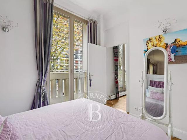 Vente Appartement 3 pièces 75.06 m2 Paris 16ème