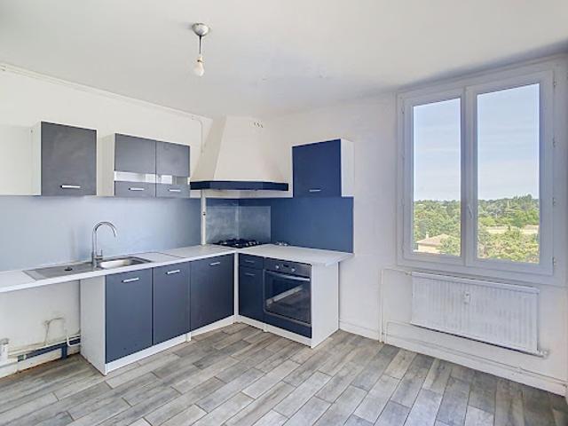 Vente Appartement 3 pièces 76.18 m2 Carpentras