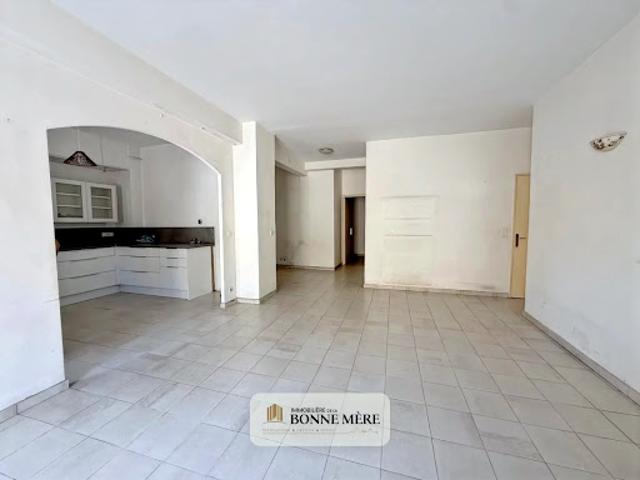 Vente Appartement 3 pièces 78 m2 Marseille 2ème