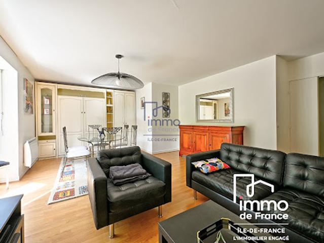 Vente Appartement 3 pièces 79 m2 Versailles
