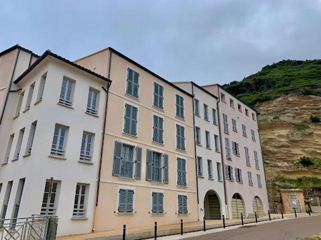 Vente Appartement 3 pièces 79 m2 Bonifacio