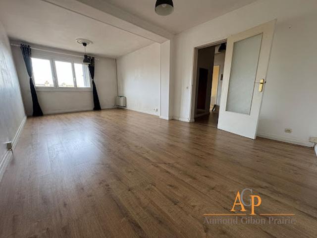 Vente Appartement 2 pièces 79 m2 Caen