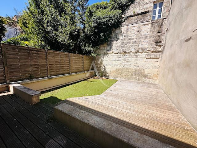Vente Appartement 3 pièces 79 m2 Saintes