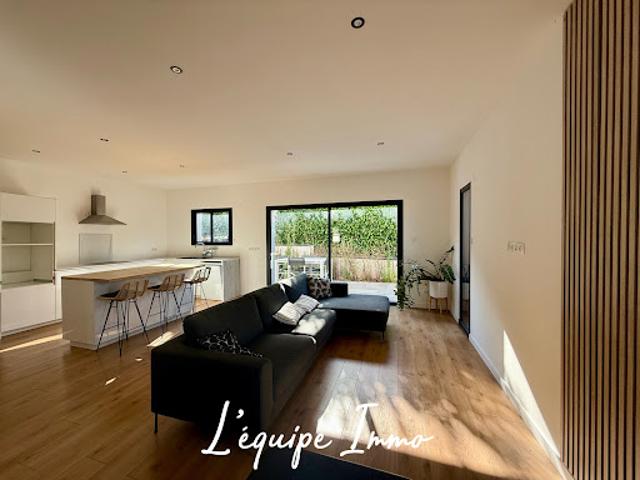 Vente Appartement 3 pièces 83 m2 L'Isle Jourdain