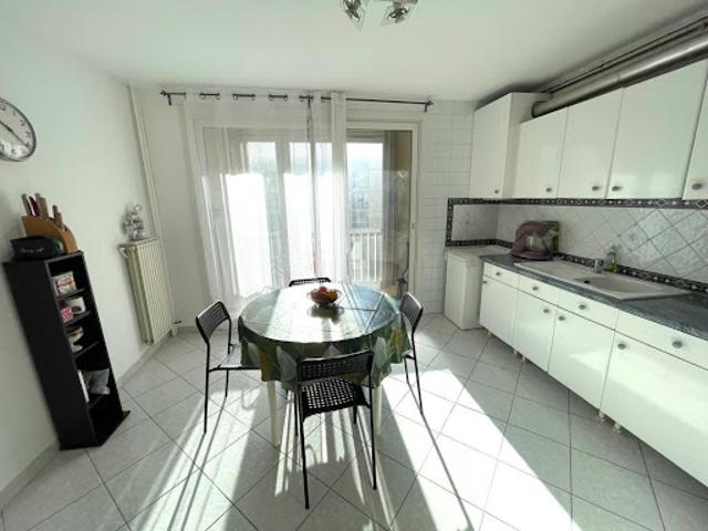 Vente Appartement 3 pièces 83 m2 Marseille 10ème