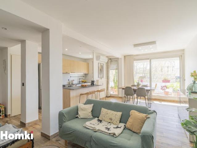 Vente Appartement 3 pièces 83 m2 Marseille 8ème