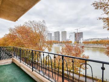 Auteuil Paris, Square Tolstoï - Balcon