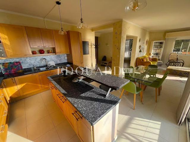 Vente Appartement 3 pièces 80.69 m2 Eze