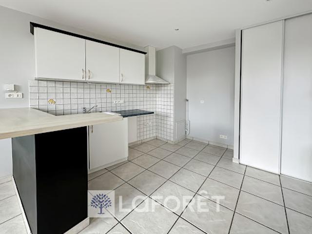 Vente Appartement 3 pièces 80 m2 Gémozac