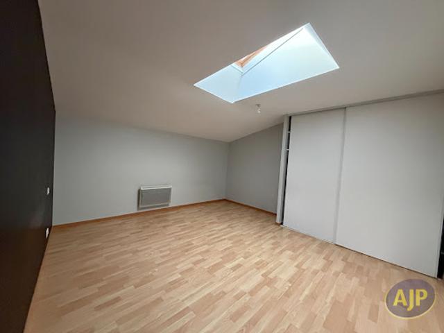 Vente Appartement 3 pièces 80 m2 Gémozac