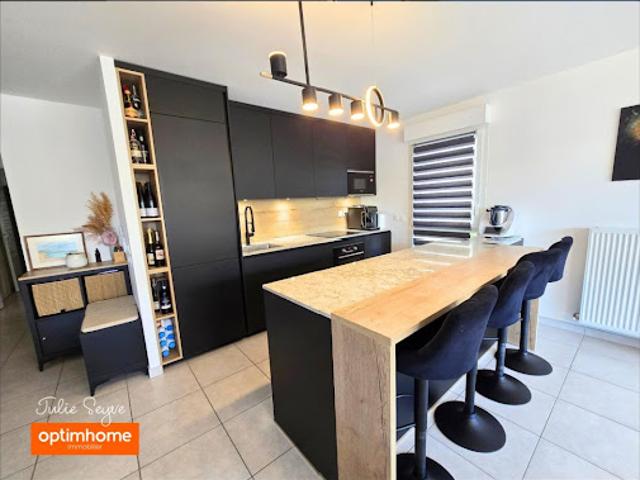Vente Appartement 3 pièces 80 m2 Gex