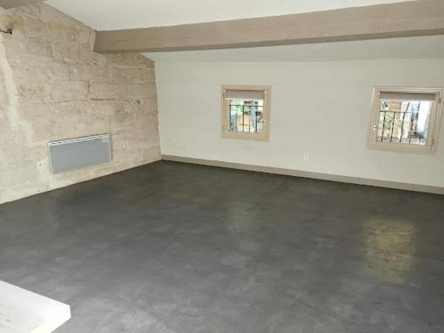 Vente Appartement 3 pièces 81.34 m2 Uzès