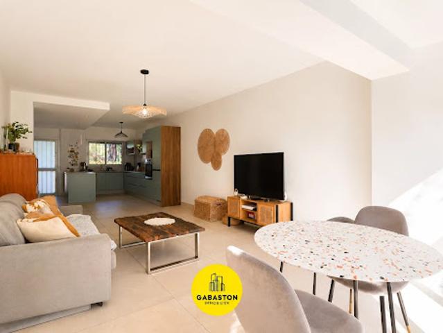 Vente Appartement 3 pièces 81 m2 Marseille 12ème