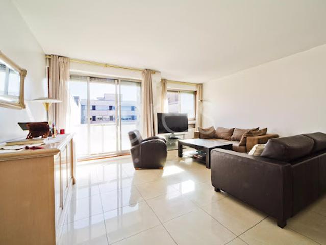 Vente Appartement 3 pièces 84.14 m2 Paris 9ème