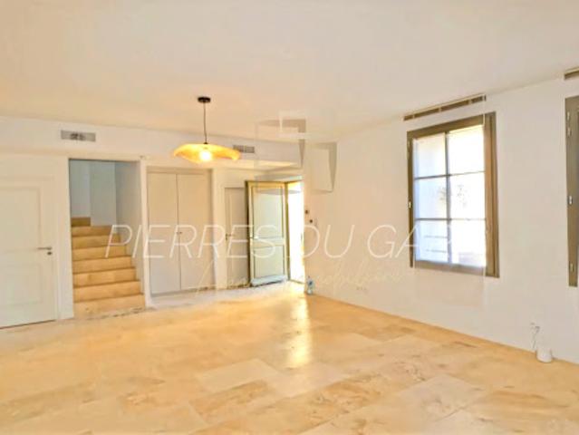Vente Appartement 3 pièces 84 m2 Uzès