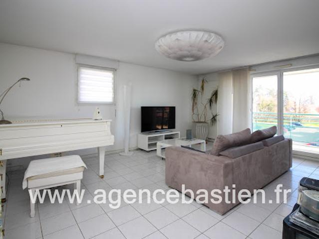 Vente Appartement 3 pièces 84 m2 Gex