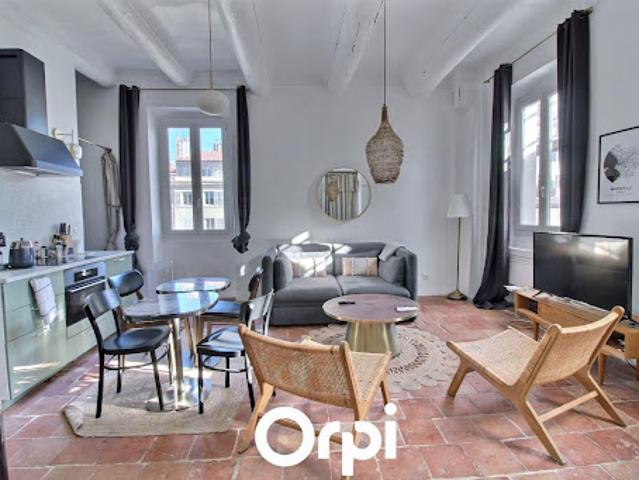 Vente Appartement 3 pièces 84 m2 Marseille 1er