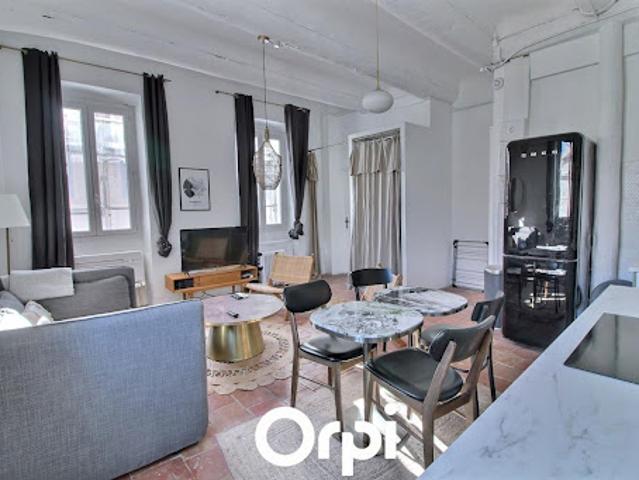 Vente Appartement 3 pièces 84 m2 Marseille 1er