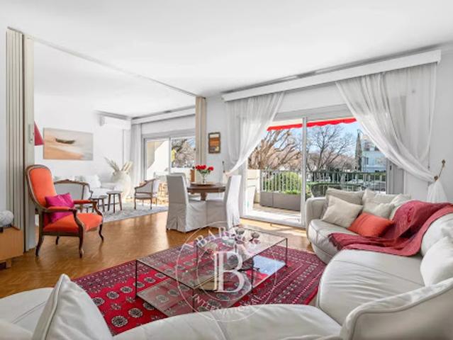Vente Appartement 3 pièces 85 m2 Marseille 8ème