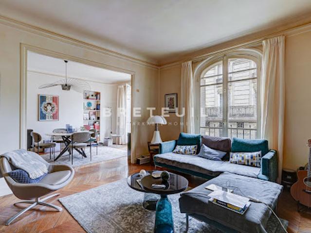 Vente Appartement 3 pièces 89.46 m2 Paris 18ème
