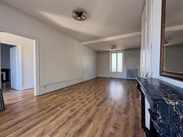 Vente Appartement 3 pièces 93.5 m2 Neuville sur Saône