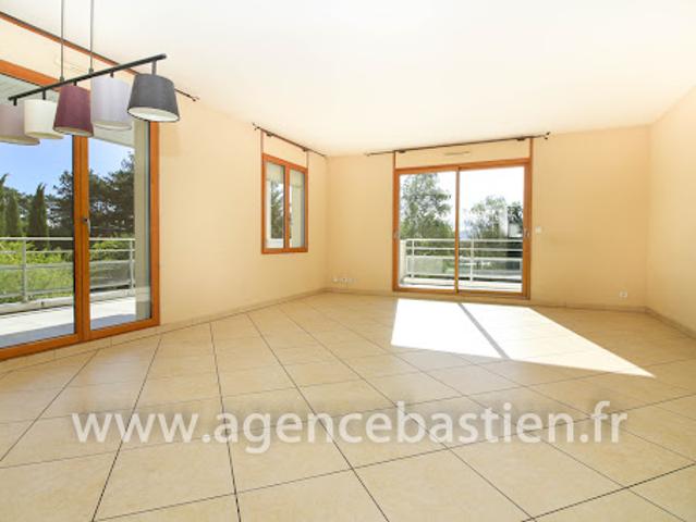 Vente Appartement 3 pièces 93 m2 Divonne les Bains