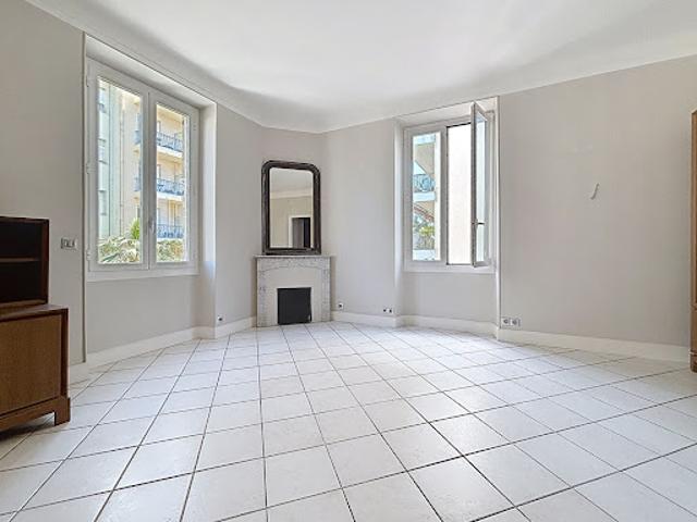 Vente Appartement 3 pièces 91 m2 Antibes