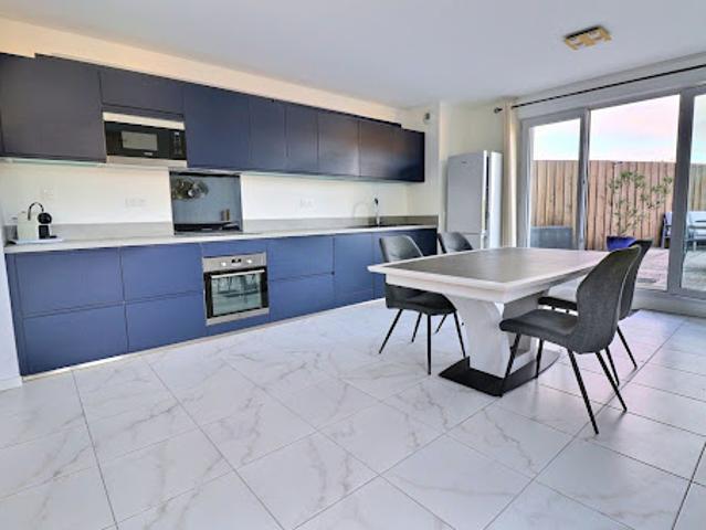 Vente Appartement 3 pièces 96 m2 Cenon
