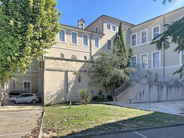 Vente Appartement 3 pièces 98.72 m2 Tarascon