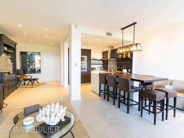 Vente Appartement 3 pièces 99 m2 Saint Cyr sur Mer