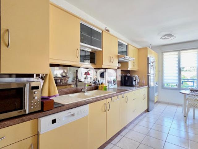 Vente Appartement 3 pièces 104.67 m2 Meyzieu