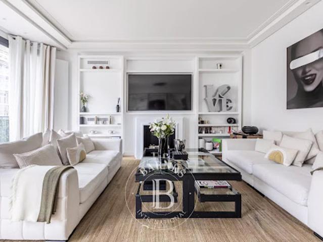 Vente Appartement 3 pièces 105.55 m2 Paris 17ème