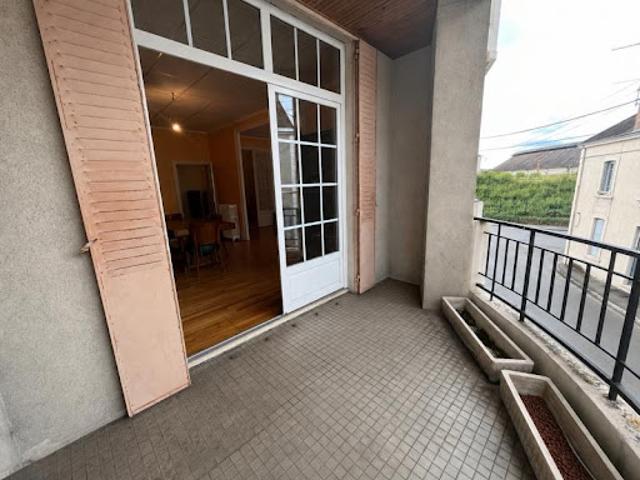 Vente Appartement 3 pièces 106 m2 Montluçon