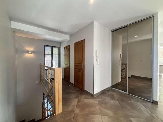 Vente Appartement 3 pièces 113.33 m2 Bois le Roi