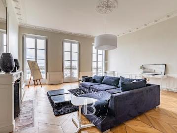 Vente Appartement 3 pièces 118.47 m2 Bordeaux