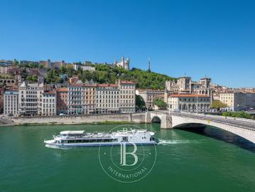 Vente Appartement 3 pièces 118.92 m2 Lyon 2ème