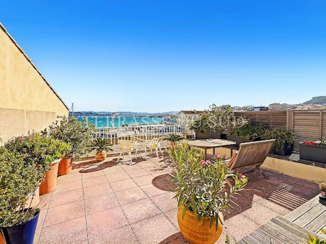 Vente Appartement 3 pièces 122 m2 Marseille 8ème