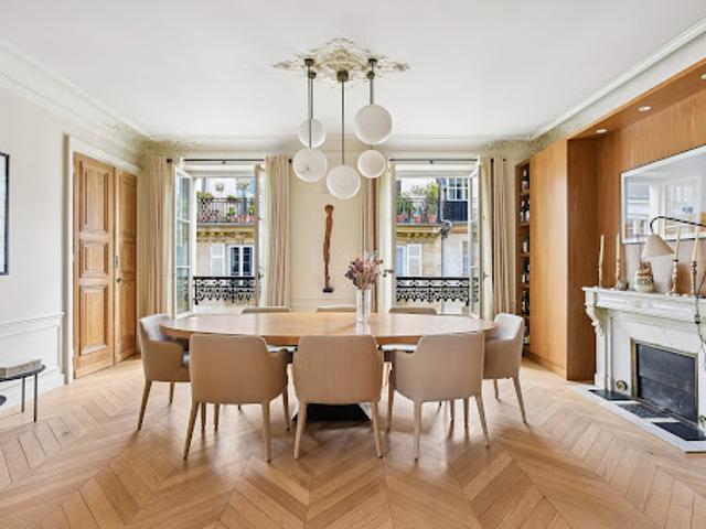 Vente Appartement 3 pièces 147.57 m2 Paris 7ème
