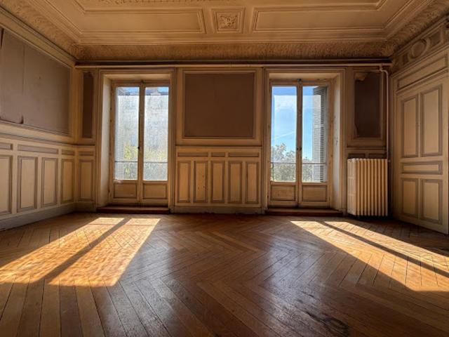 Vente Appartement 3 pièces 147 m2 Dijon