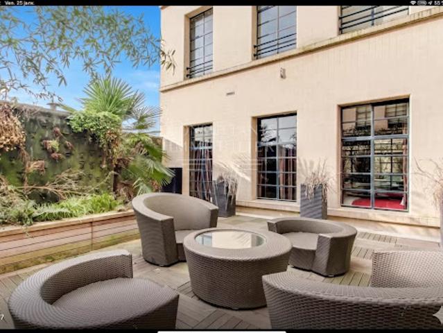 Vente Appartement 3 pièces 154.13 m2 Paris 8ème