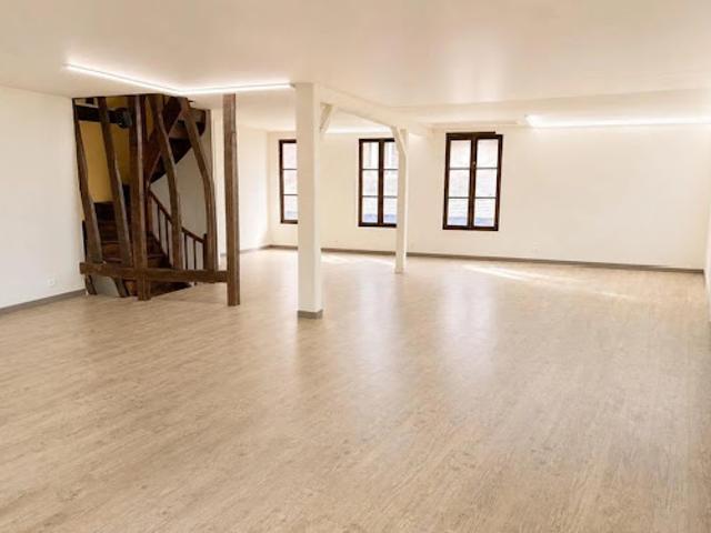 Vente Appartement 3 pièces 200 m2 Forges les Eaux